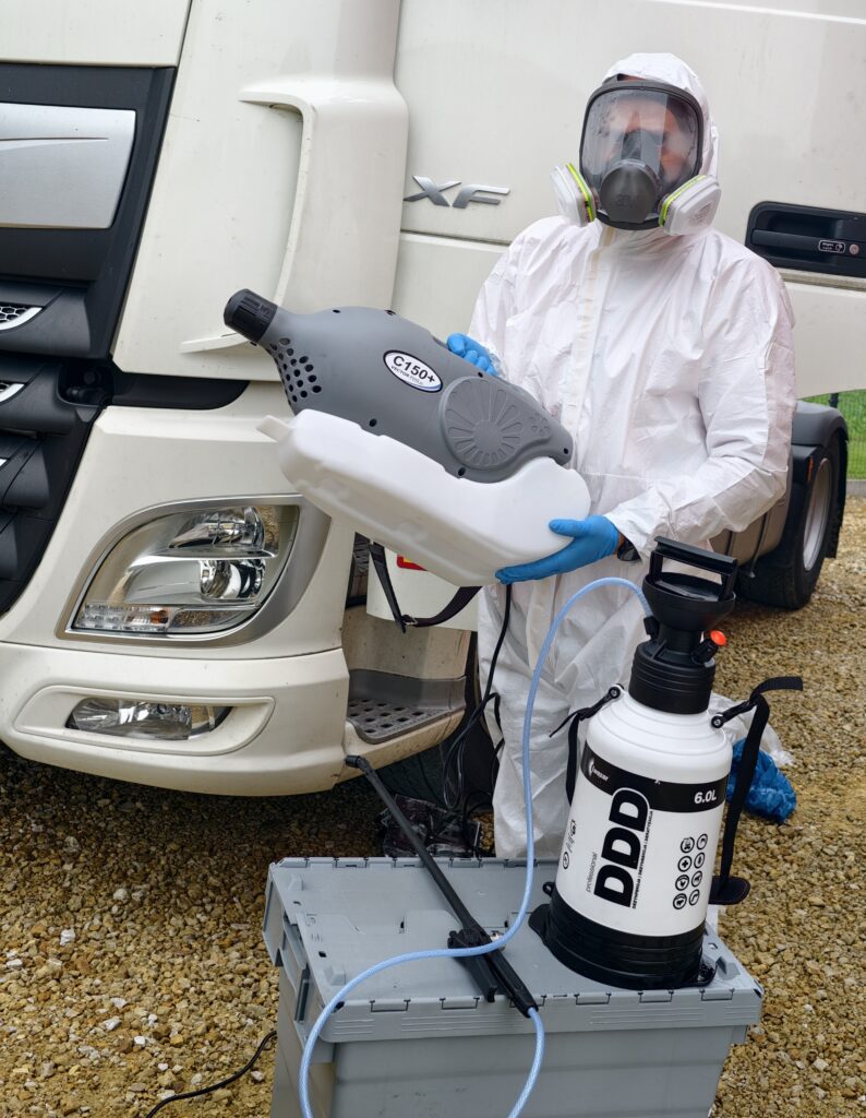 usuwanie-pluskwy-krakow-dezynsekcja-ciezarowki Profesjonalne usuwanie pluskiew Kraków – dezynsekcja kabiny ciężarówki DAF przez Włodarczyk DDD